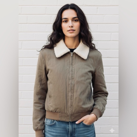 Brandy Melville Jackets & Blazers - Brandy Melville Sherpa Collar Bomber Jacket Khaki Olive Brown One Size S